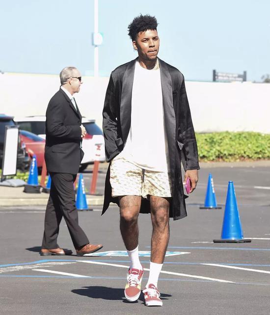 头盔与护具 头盔与护具